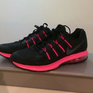 Nike women’s Air Max Dynasty Black Pink Anthracite